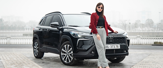 Định mua xe 500 triệu nhưng chốt Toyota Corolla Cross gần 1 tỷ