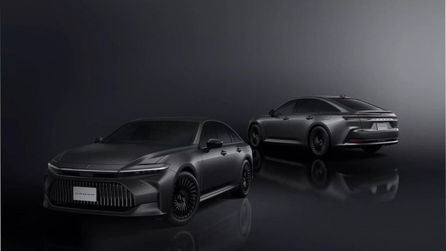 Toyota Crown ra phiên bản đặc biệt hai tông màu như Maybach- Ảnh 10. Toyota Crown ra phiên bản đặc biệt hai tông màu như Maybach- Ảnh 10.