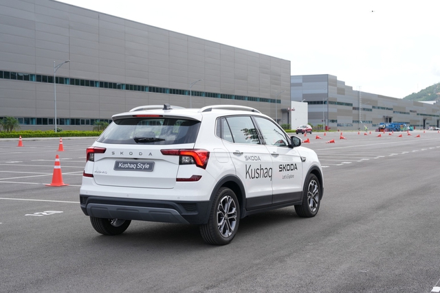 Skoda Kushaq - Đối thủ Yaris Cross chốt ra mắt Việt Nam cuối tuần này, dễ hot vì lắp ráp với giá dự kiến rẻ hơn- Ảnh 4. Skoda Kushaq - Đối thủ Yaris Cross chốt ra mắt Việt Nam cuối tuần này, dễ hot vì lắp ráp với giá dự kiến rẻ hơn- Ảnh 4.