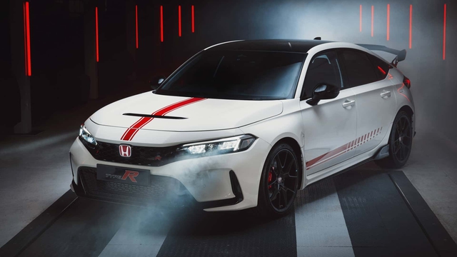 Honda Civic Type R nâng cấp nhiều đồ chơi để... khai tử tại một thị trường, khách Việt có thể tham khảo để biến xe của mình thêm cá tính- Ảnh 2. Honda Civic Type R nâng cấp nhiều đồ chơi để... khai tử tại một thị trường, khách Việt có thể tham khảo để biến xe của mình thêm cá tính- Ảnh 2.