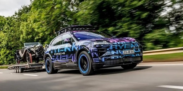 Porsche Cayenne EV lập kỷ lục, phô diễn sức mạnh trước ngày ra mắt- Ảnh 1. Porsche Cayenne EV lập kỷ lục, phô diễn sức mạnh trước ngày ra mắt- Ảnh 1.