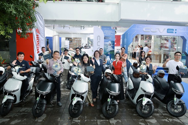 Cấm xe vào Vành đai 1 từ 2026, Honda CUV e: dễ ghi điểm trước Honda SH: Đi 100km chỉ tốn ngang mớ rau muống- Ảnh 1. Cấm xe vào Vành đai 1 từ 2026, Honda CUV e: dễ ghi điểm trước Honda SH: Đi 100km chỉ tốn ngang mớ rau muống- Ảnh 1.