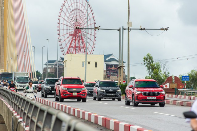 Đoàn xe Skoda 'vượt bão' tới Hà Nội, kết thúc gần 2.500km từ Độc Lập tới Thống Nhất với nhiều cung bậc cảm xúc- Ảnh 30. Đoàn xe Skoda 'vượt bão' tới Hà Nội, kết thúc gần 2.500km từ Độc Lập tới Thống Nhất với nhiều cung bậc cảm xúc- Ảnh 30.