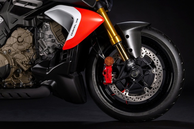 Ducati Diavel V4 RS ra mắt: Siêu mô tô tăng tốc nhanh như Bugatti Veyron, giá quy đổi từ 1,2 tỷ đồng- Ảnh 8. Ducati Diavel V4 RS ra mắt: Siêu mô tô tăng tốc nhanh như Bugatti Veyron, giá quy đổi từ 1,2 tỷ đồng- Ảnh 8.