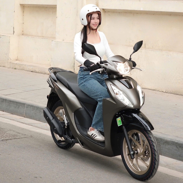 Top 5 xe tay ga "quốc dân" giá sinh viên: Vừa đẹp, vừa bền, lại siêu tiết kiệm xăng- Ảnh 1. Top 5 xe tay ga "quốc dân" giá sinh viên: Vừa đẹp, vừa bền, lại siêu tiết kiệm xăng- Ảnh 1.