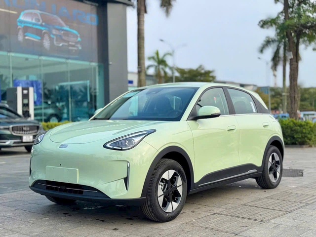 Bộ đ&ocirc;i Geely EX2, EX5 mới chốt ra mắt Việt Nam th&aacute;ng n&agrave;y: Xe điện dự kiến khoảng 500 triệu đồng, PHEV chạy gần 1.500km khi đầy b&igrave;nh- Ảnh 6.