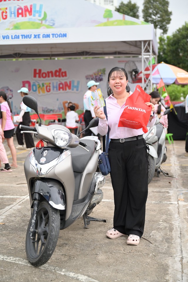 Ai bảo phụ nữ lái xe hao xăng, hai tay lái nữ này chạy còn tiết kiệm hơn cả mức hãng công bố tới gần 40%- Ảnh 3. Ai bảo phụ nữ lái xe hao xăng, hai tay lái nữ này chạy còn tiết kiệm hơn cả mức hãng công bố tới gần 40%- Ảnh 3.