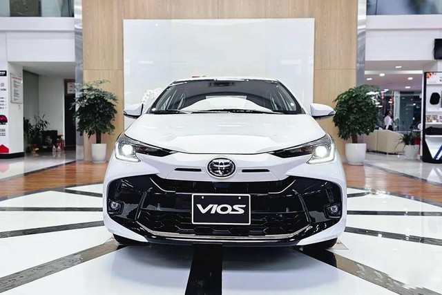C&aacute;c h&atilde;ng đua khuyến mại trước th&aacute;ng Ng&acirc;u: Giảm gi&aacute; hay tặng phụ kiện l&agrave; b&igrave;nh thường, c&oacute; h&atilde;ng chơi lớn tặng cả chuyến du lịch nước ngo&agrave;i - Ảnh 1.