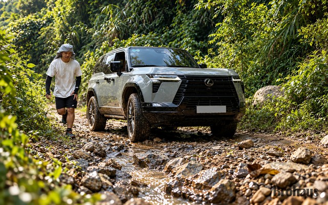 T&ocirc;i cầm Lexus GX leo n&uacute;i H&ograve;a B&igrave;nh trong ng&agrave;y, t&igrave;m được một nơi cực 'chill' tr&ecirc;n đỉnh, nhưng nếu nghe theo Google Maps th&igrave; kh&ocirc;ng thể tới - Ảnh 3.