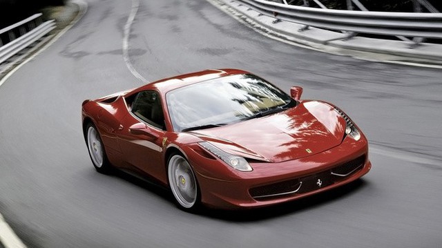 Nội bộ lục đục, chủ tịch Ferrari "úp mở" việc từ chức