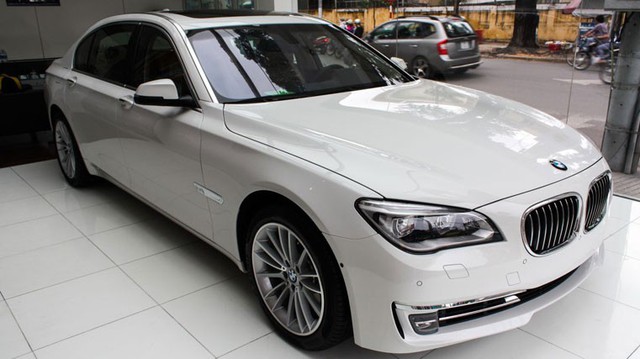 7 đặc quyền cho người đi BMW Series 7