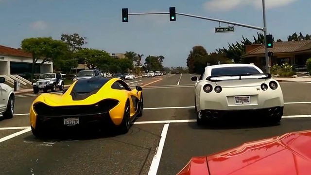 Nissan GT-R độ: McLaren P1 không có "cửa"