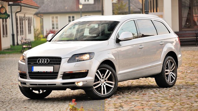 Xe SUV hạng sang Audi Q8 không phải phiên bản phóng to của Q7