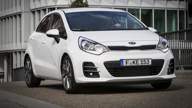 Xe cỡ nhỏ Kia Rio 2015 lộ diện