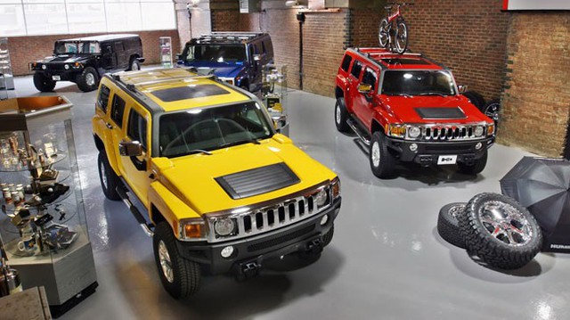 Giá xăng giảm, các đại lý xe thương tiếc cho biểu tượng Hummer