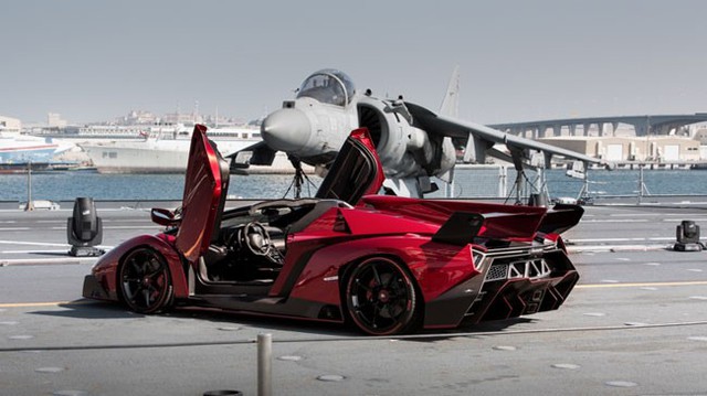 Chiếc Lamborghini Veneno Roadster cuối cùng có giá 7,6 triệu USD