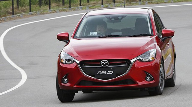 Mazda2 thế hệ mới bất ngờ lộ diện, không khác xe concept