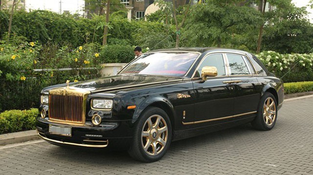 Rolls-Royce Phantom rồng đặc biệt của đại gia Việt