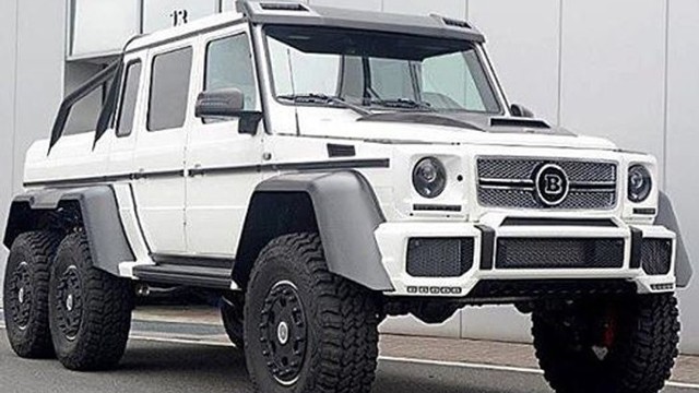 Tay chơi bài chuyên nghiệp Mỹ tậu Brabus B63S-700 6x6