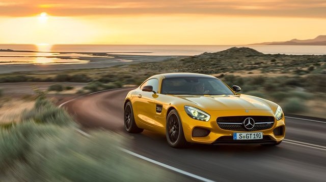 Mercedes-AMG GT bản 2015 và 2016 đã cháy hàng