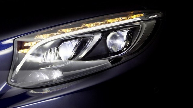 Mercedes-Benz khoe đèn pha LED công nghệ mới