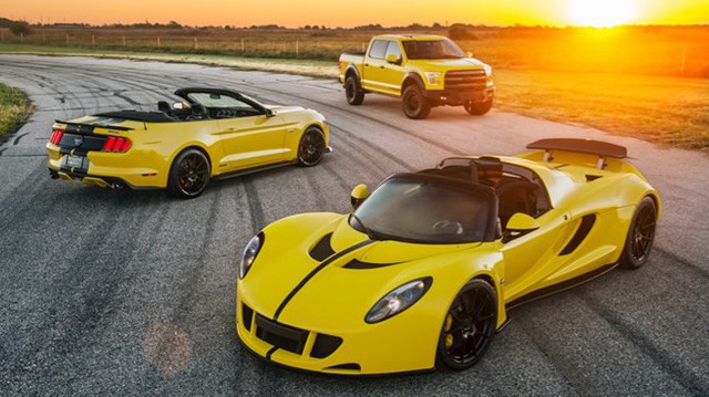 Siêu xe Hennessey Venom GT 2016 đã mạnh nay còn “khủng” hơn
