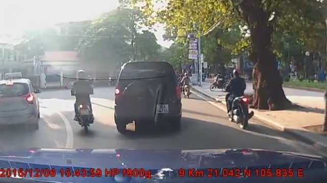 Văn hoá "còi" và hành vi "trả đũa" khi tham gia giao thông