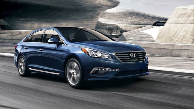 Hyundai Sonata 2016 có giá khởi điểm từ 21.750 USD