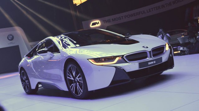 Xe thể thao BMW i8 ra mắt tại nước bạn Malaysia