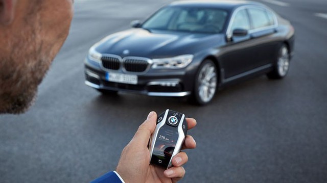 Khám phá chìa khóa công nghệ cao của BMW 7-Series thế hệ mới