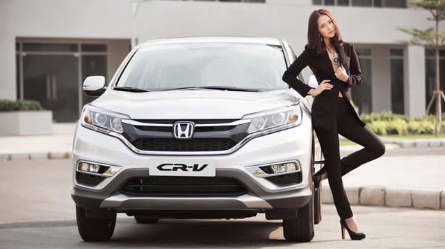Mới ra mắt, Honda CR-V 2015 đã nhanh chóng hút khách Việt