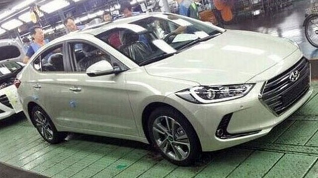 Hyundai Avante 2016 lộ diện “bằng xương bằng thịt”, giống Genesis Sedan