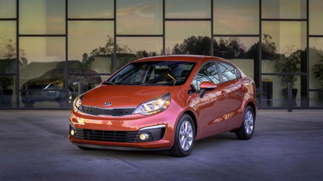 Kia Rio phiên bản nâng cấp chính thức ra mắt