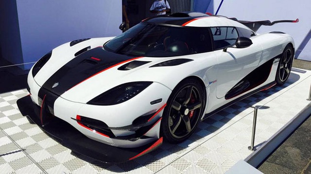 Siêu xe "khủng" Koenigsegg One:1 đầu tiên đến Mỹ