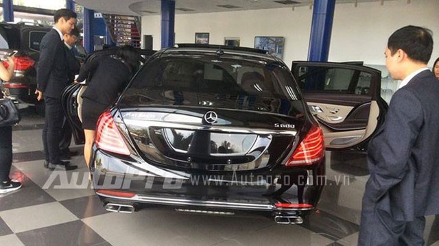 Diện kiến xe siêu sang Mercedes-Maybach S600 tại Việt Nam