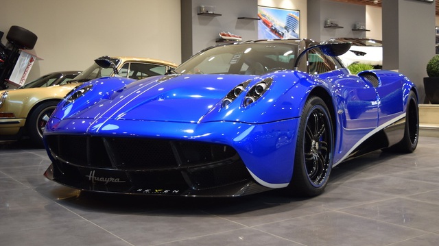 Pagani Huayra đầu tiên xuất xưởng tìm vận may tại Trung Đông