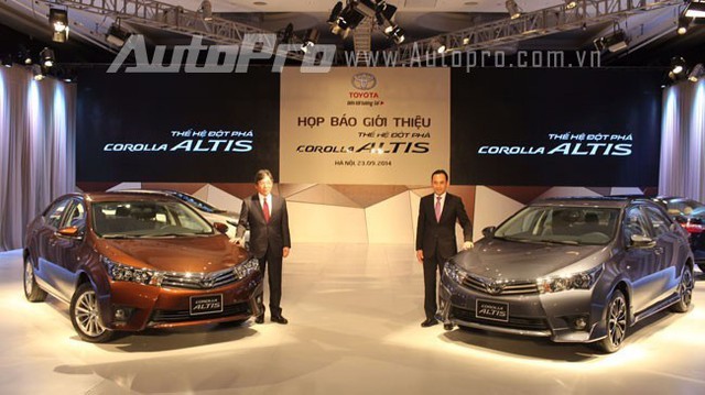 Vì sao xe Toyota đắt, ít công nghệ mà luôn bán chạy?