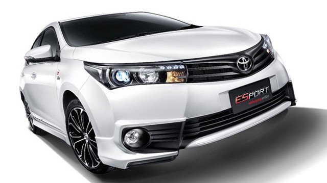 Toyota Corolla Altis thể thao hơn với phiên bản “địa ngục xanh”