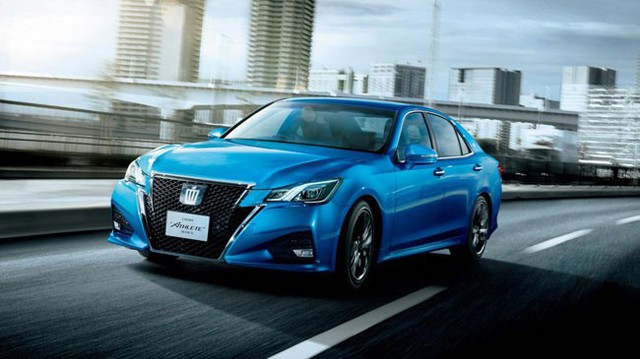 Xe sang “sống thọ” Toyota Crown 2016 ra mắt với thiết kế và động cơ mới