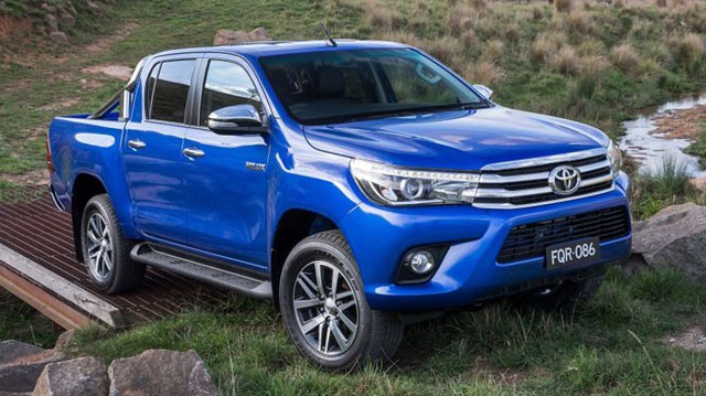 Xe có thể về Việt Nam Toyota Hilux 2016 chính thức trình làng