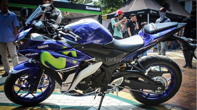 Phát thèm với Yamaha R15 và R25 phiên bản MotoGP cực đẹp