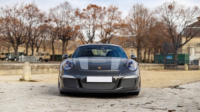 Đây là chiếc xe thể thao Porsche 911 R có 1 không 2 trên thế giới - Ảnh 4.