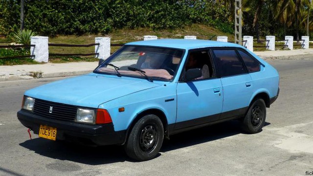 
Moskvitch Aleko là một mẫu xe hatchback của Nga được sản xuất vào khoảng những năm 1986 và được nhập khẩu vào Nga để phục vụ nhu cầu vận tải. Dòng xe này được trang bị hai loại động cơ dung tích 1.5L và 2.0L.
