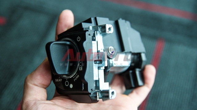 "Đập hộp" bộ smartkey của Honda SH 2015: Nặng 2,8 kg, giá 7 triệu Đồng!