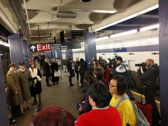 Khám phá đường xe lửa cổ điển rất đặc biệt giữa lòng thành phố New York - Ảnh 4. Khám phá đường xe lửa cổ điển rất đặc biệt giữa lòng thành phố New York - Ảnh 4.