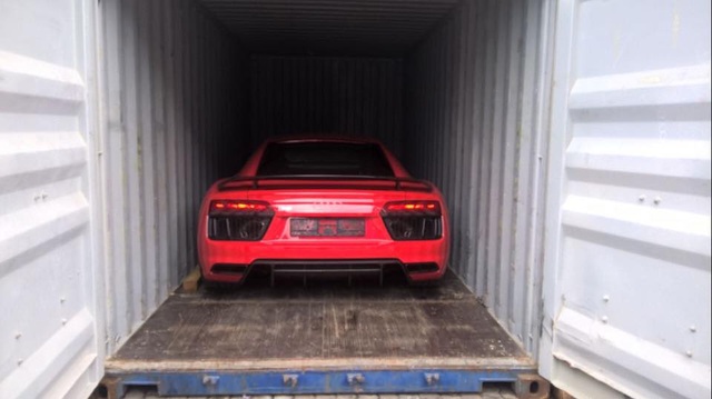 Cặp đôi siêu xe Audi R8 V10 Plus 2016 lặng lẽ được đưa về nước