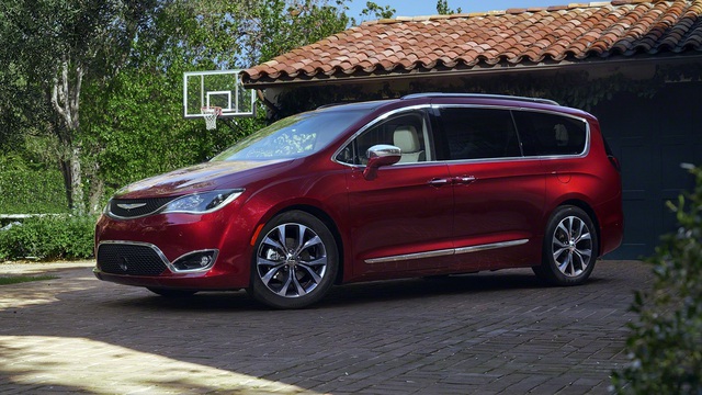 Chrysler Pacifica 2017 – Đối thủ mới của Honda Odyssey và Kia Sedona
