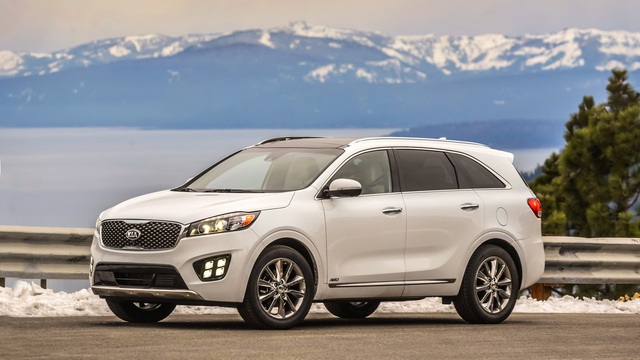 Kia Sorento 2017 có giá khởi điểm 25.400 USD