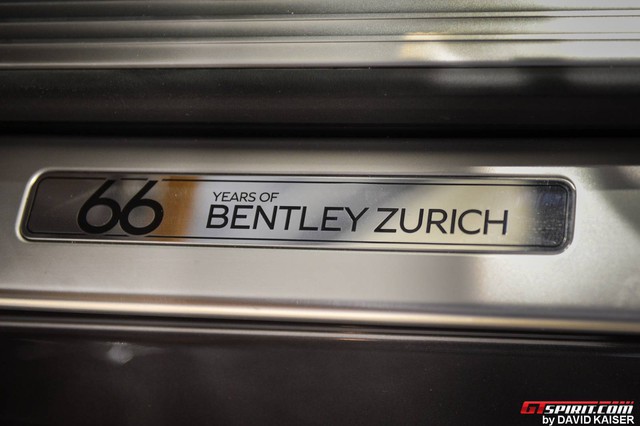 
Bậc cửa lên xuống của Bentley Continental GT Speed Zurich Edition
