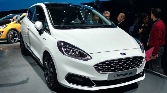 Ford Fiesta thế hệ mới trình làng, là xe cỡ nhỏ công nghệ cao nhất
